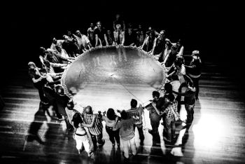 Atarraya (FishNet); 2015; performative lecture; Humboldt Auditorium, Caracas, Venezuela Carolina Caycedo
